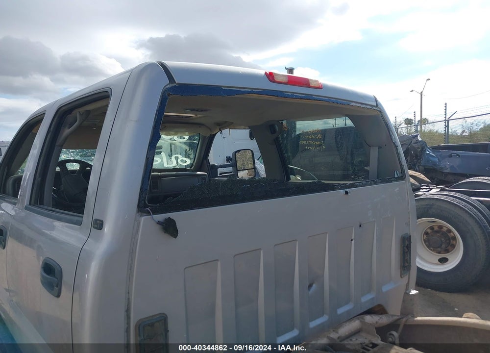 2006 CHEVROLET SILVERADO 3500 LT3 VIN: 1GCJK33256F102185