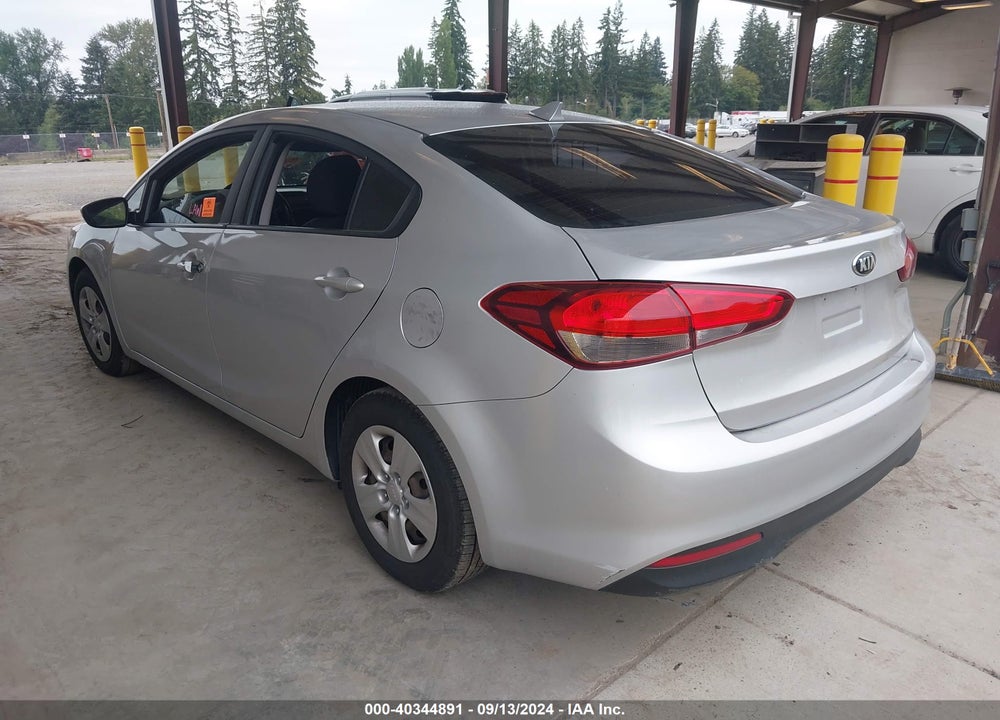 2017 KIA FORTE LX VIN: 3KPFL4A7XHE035345