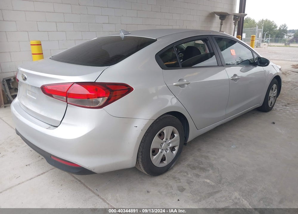 2017 KIA FORTE LX VIN: 3KPFL4A7XHE035345