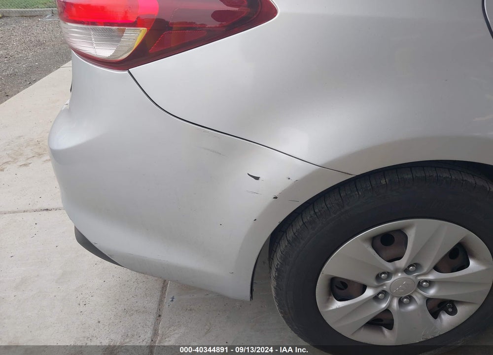 2017 KIA FORTE LX VIN: 3KPFL4A7XHE035345
