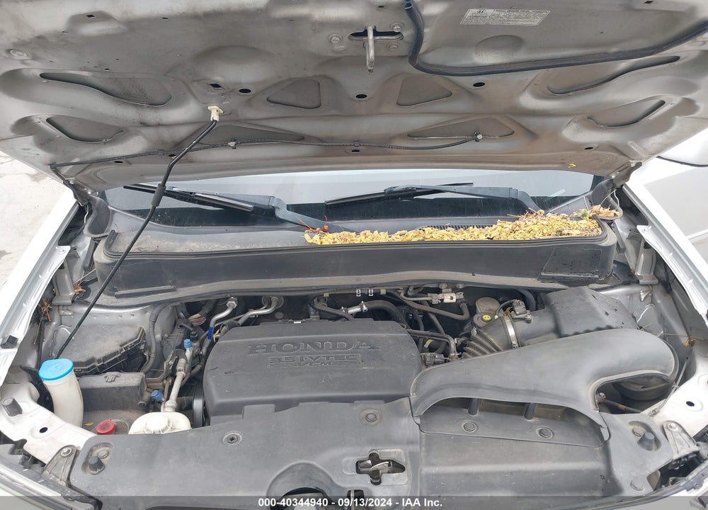 2011 HONDA PILOT EX VIN: 5FNYF3H46BB053929