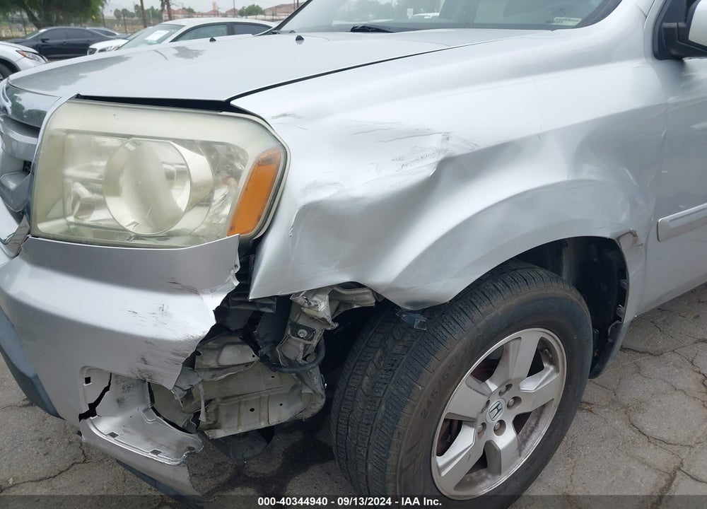 2011 HONDA PILOT EX VIN: 5FNYF3H46BB053929