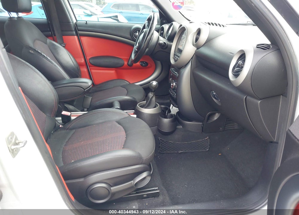 2011 MINI COOPER S COUNTRYMAN VIN: WMWZC5C52BWM10931