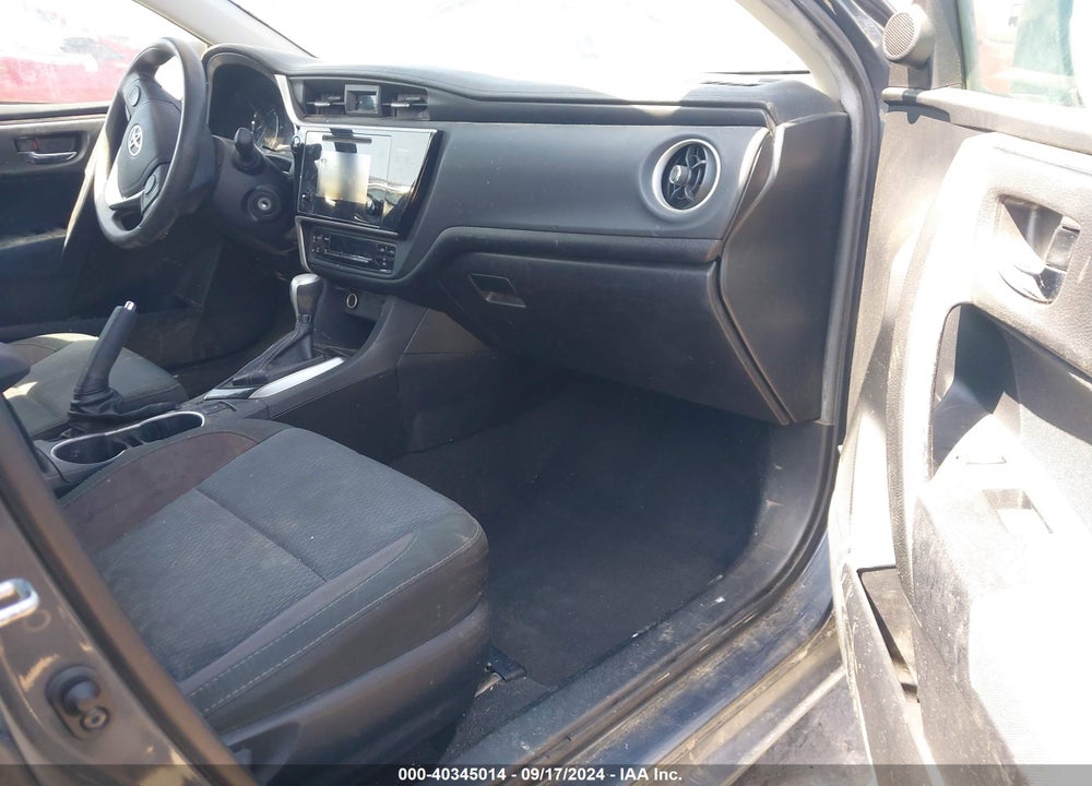 2017 TOYOTA COROLLA LE VIN: 2T1BURHE7HC931534