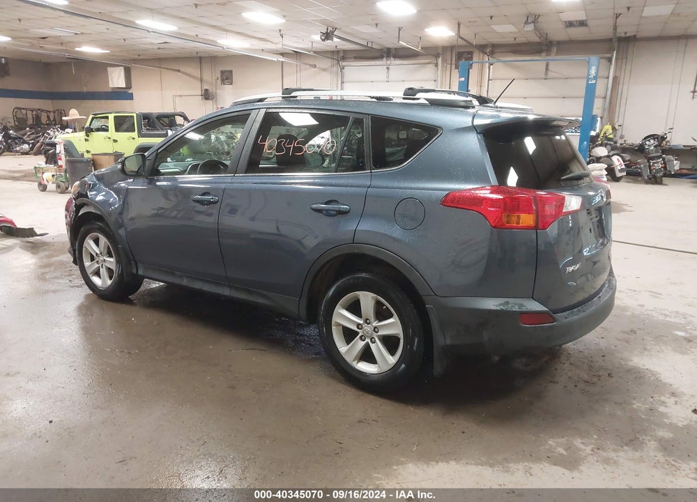 2013 TOYOTA RAV4 XLE VIN: 2T3RFREVXDW010485