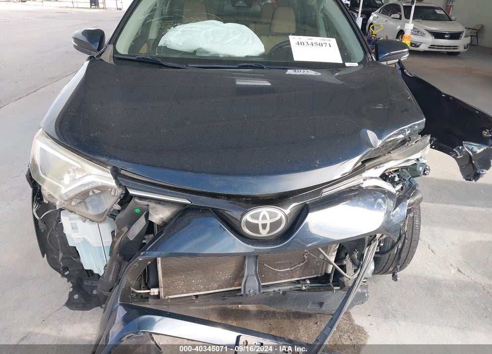 2017 TOYOTA RAV4 XLE VIN: JTMWFREVXHD095009