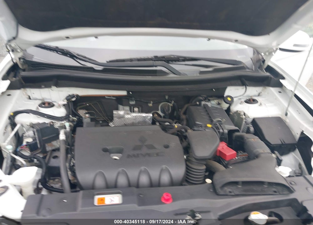 2014 MITSUBISHI OUTLANDER SE VIN: JA4AD3A32EZ002588