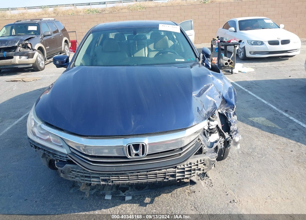 2017 HONDA ACCORD EX-L VIN: 1HGCR2F88HA184977