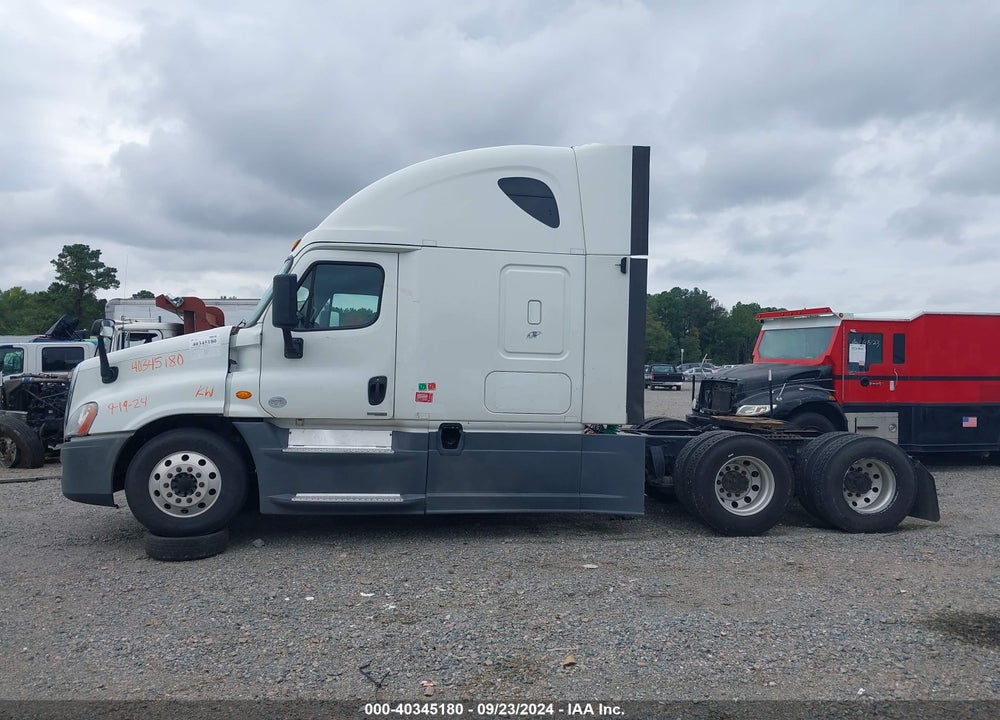 2017 FREIGHTLINER CASCADIA 125 VIN: 3AKJGLDR1HSHF0913