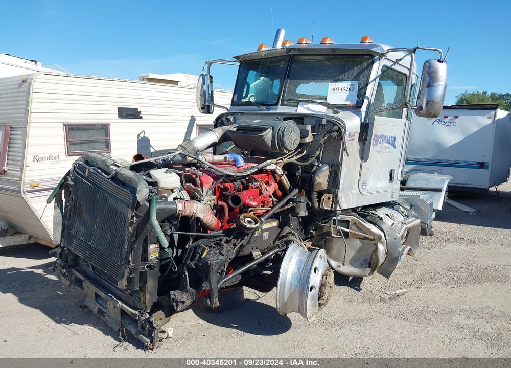 2010 PETERBILT 386 VIN: 1XPHD49X1AD109090