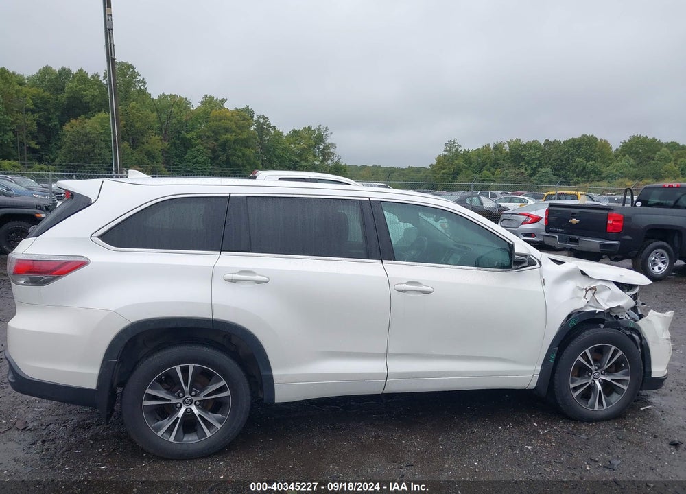 2016 TOYOTA HIGHLANDER XLE V6 VIN: 5TDJKRFH7GS335070