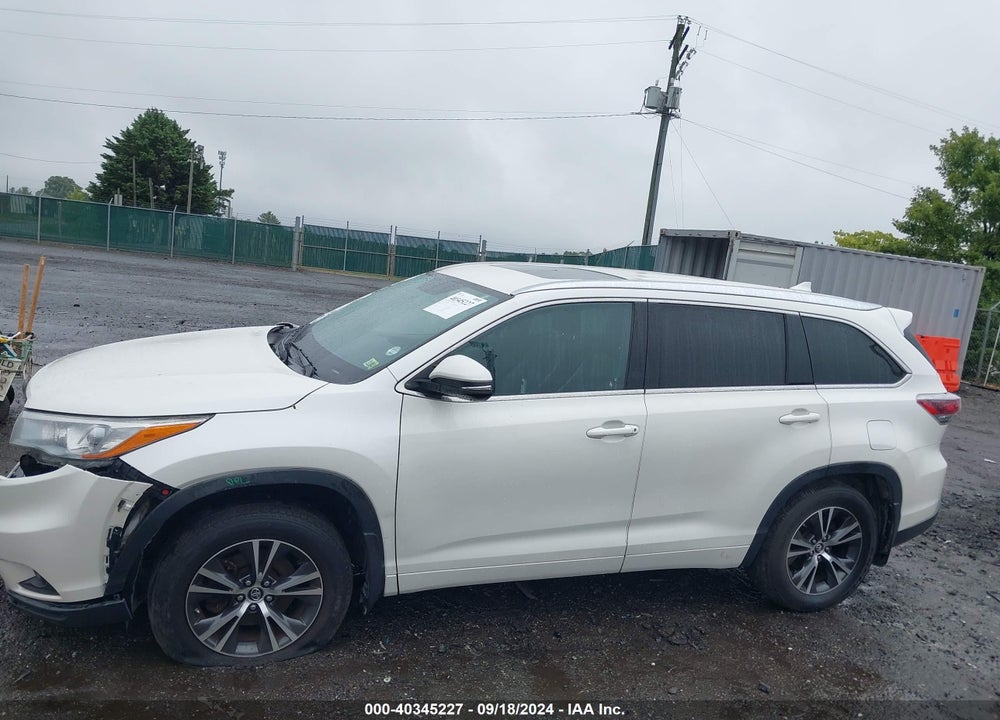 2016 TOYOTA HIGHLANDER XLE V6 VIN: 5TDJKRFH7GS335070