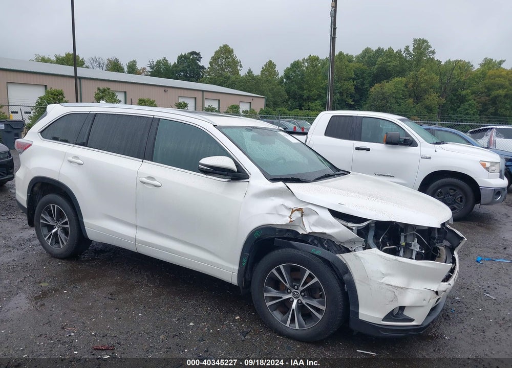 2016 TOYOTA HIGHLANDER XLE V6 VIN: 5TDJKRFH7GS335070