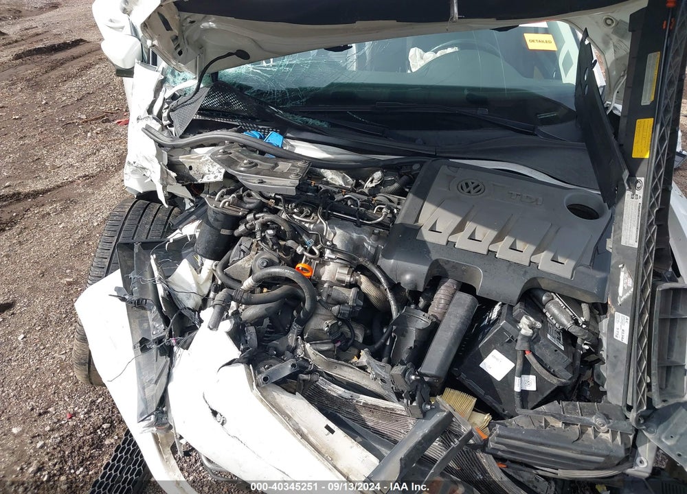 2012 VOLKSWAGEN PASSAT 2.0L TDI SE VIN: 1VWBN7A32CC102105