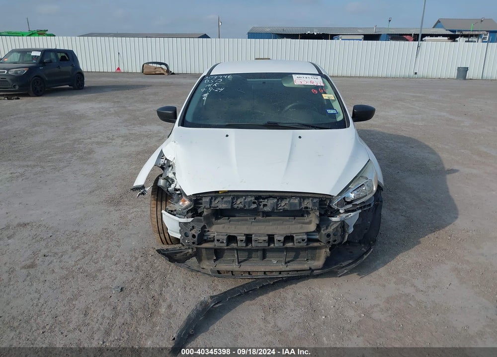 2017 FORD FOCUS S VIN: 1FADP3E21HL214441
