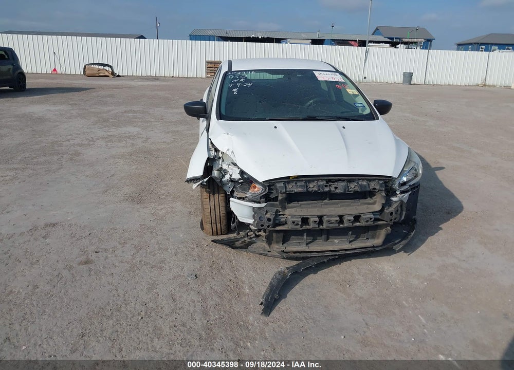 2017 FORD FOCUS S VIN: 1FADP3E21HL214441