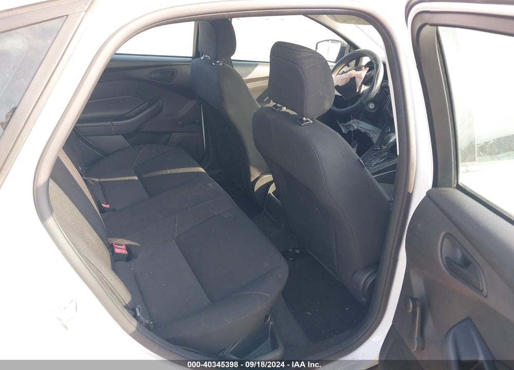 2017 FORD FOCUS S VIN: 1FADP3E21HL214441