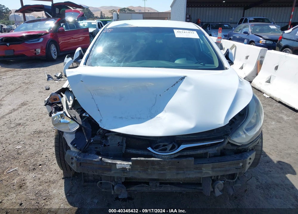 2016 HYUNDAI ELANTRA SE VIN: 5NPDH4AE0GH739846