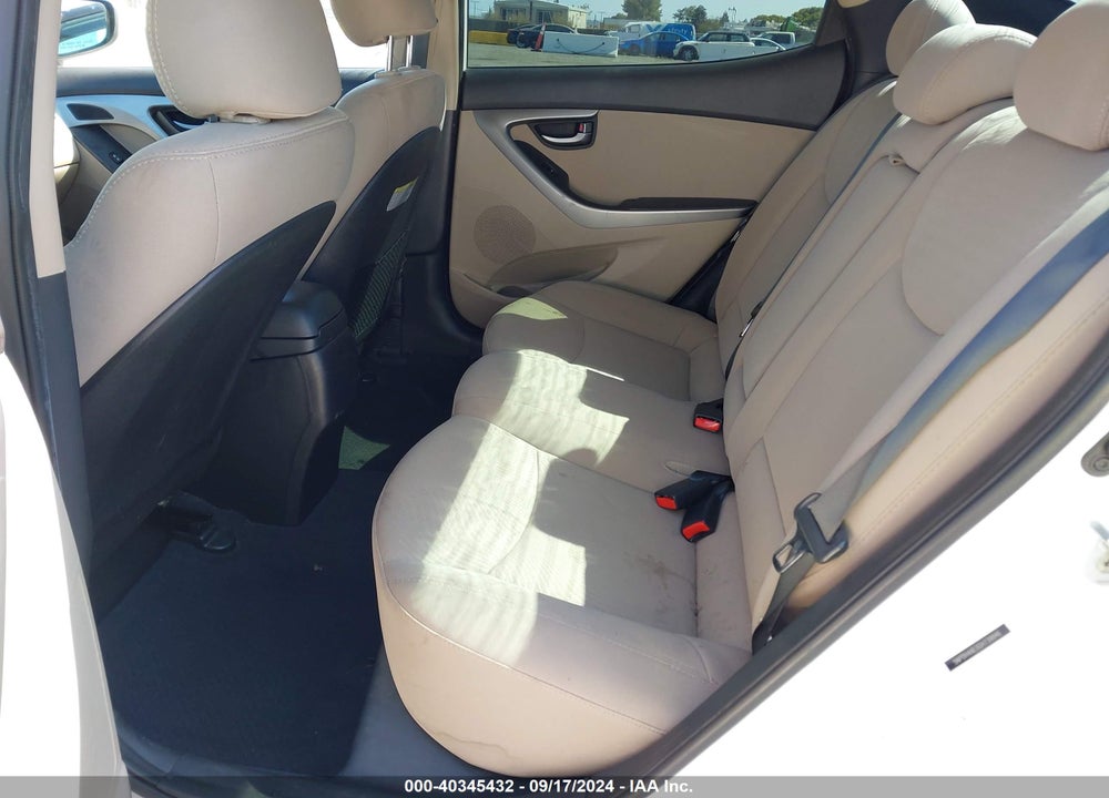 2016 HYUNDAI ELANTRA SE VIN: 5NPDH4AE0GH739846