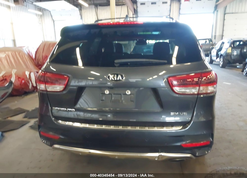 2018 KIA SORENTO 3.3L SX VIN: 5XYPKDA55JG390356