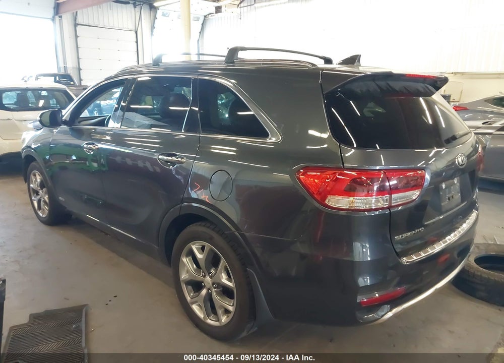 2018 KIA SORENTO 3.3L SX VIN: 5XYPKDA55JG390356