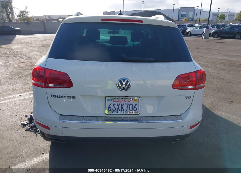 2011 VOLKSWAGEN TOUAREG VR6 LUX VIN: WVGFF9BP5BD006505