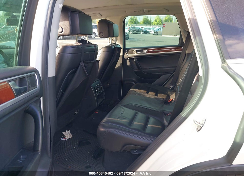 2011 VOLKSWAGEN TOUAREG VR6 LUX VIN: WVGFF9BP5BD006505