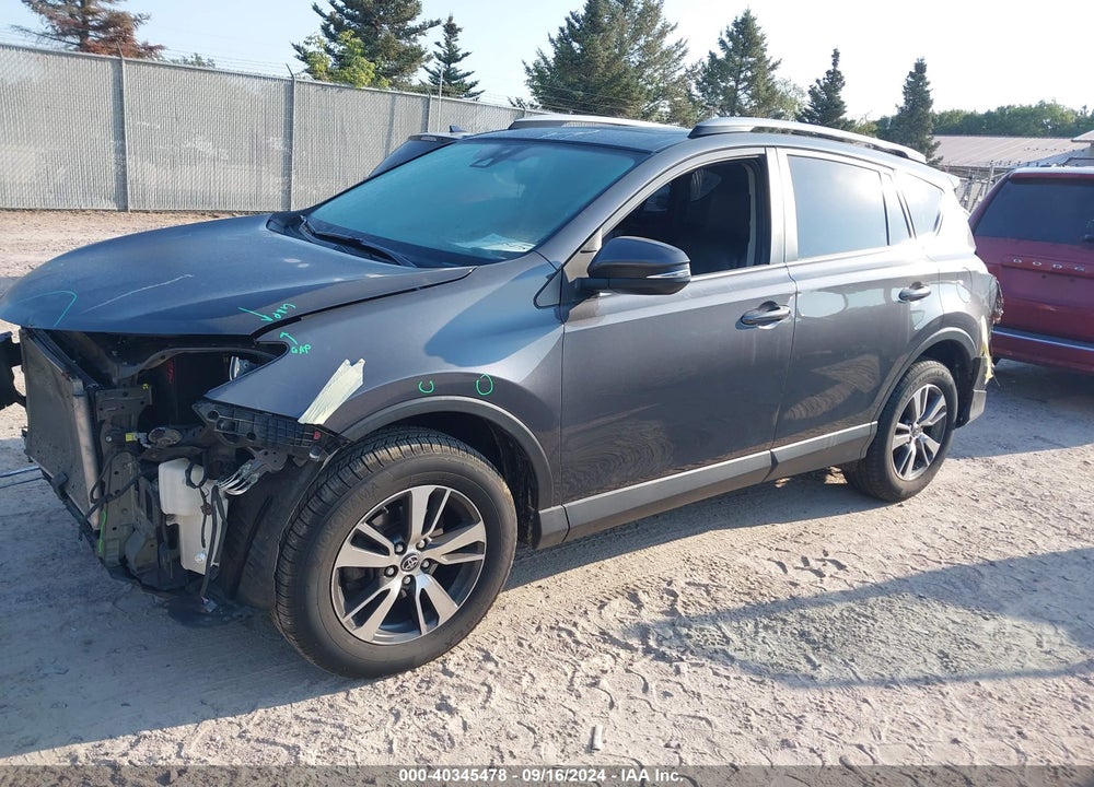2018 TOYOTA RAV4 XLE VIN: JTMRFREV0JD228170