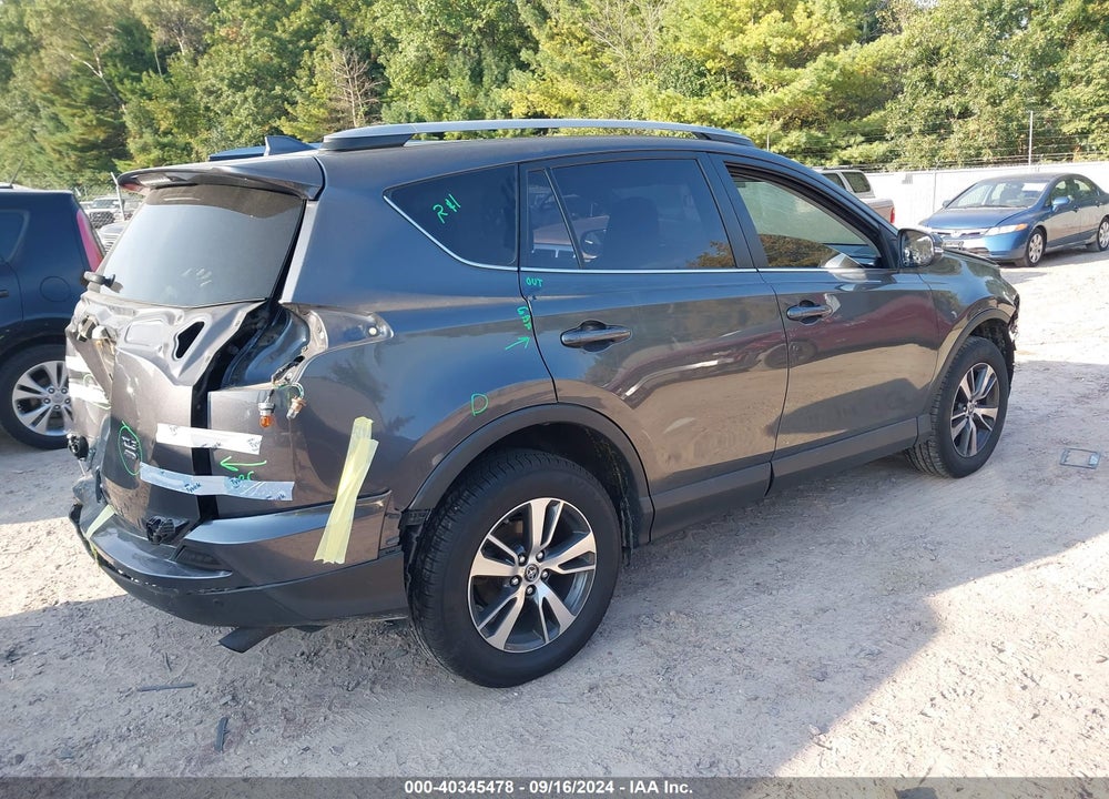2018 TOYOTA RAV4 XLE VIN: JTMRFREV0JD228170