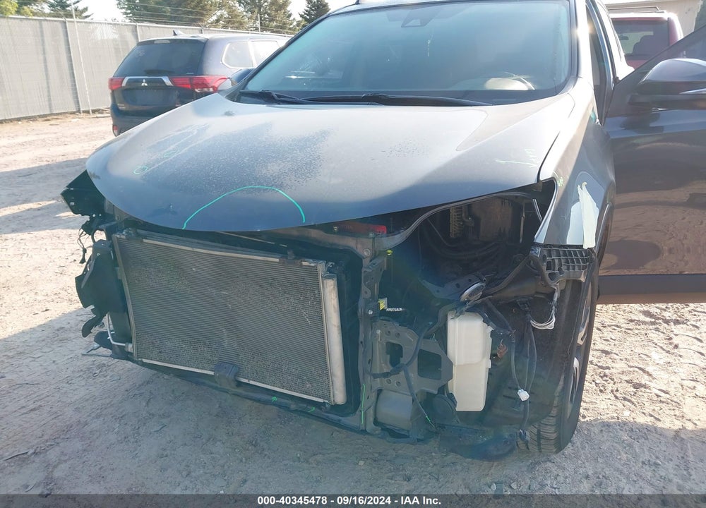 2018 TOYOTA RAV4 XLE VIN: JTMRFREV0JD228170