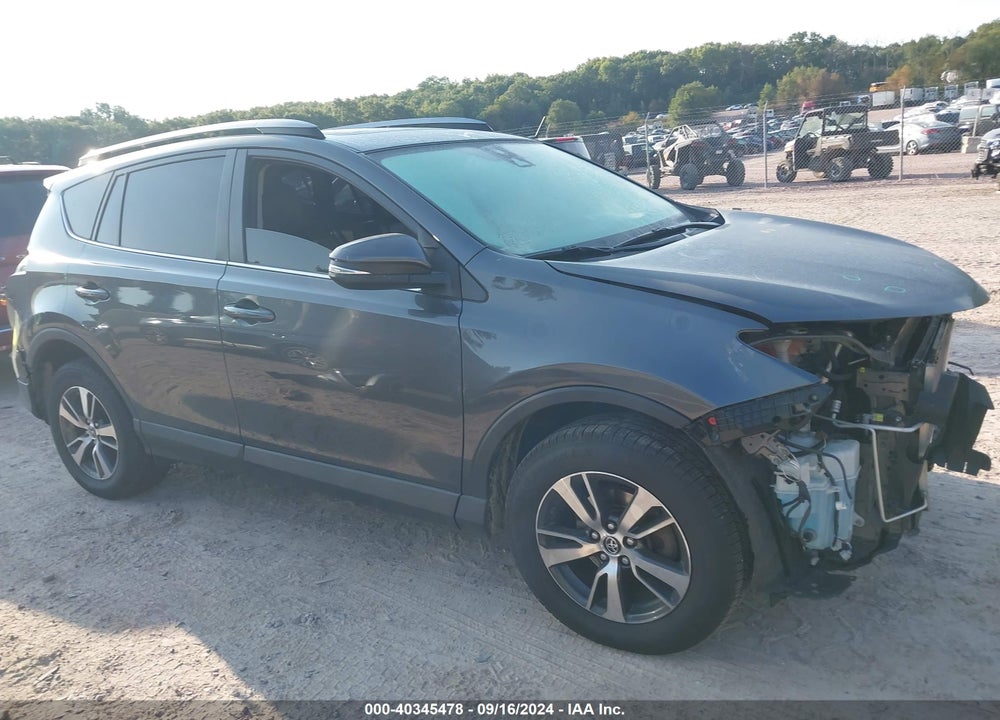 2018 TOYOTA RAV4 XLE VIN: JTMRFREV0JD228170