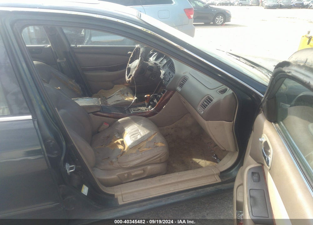 2000 ACURA TL 3.2 VIN: 19UUA5667YA066138