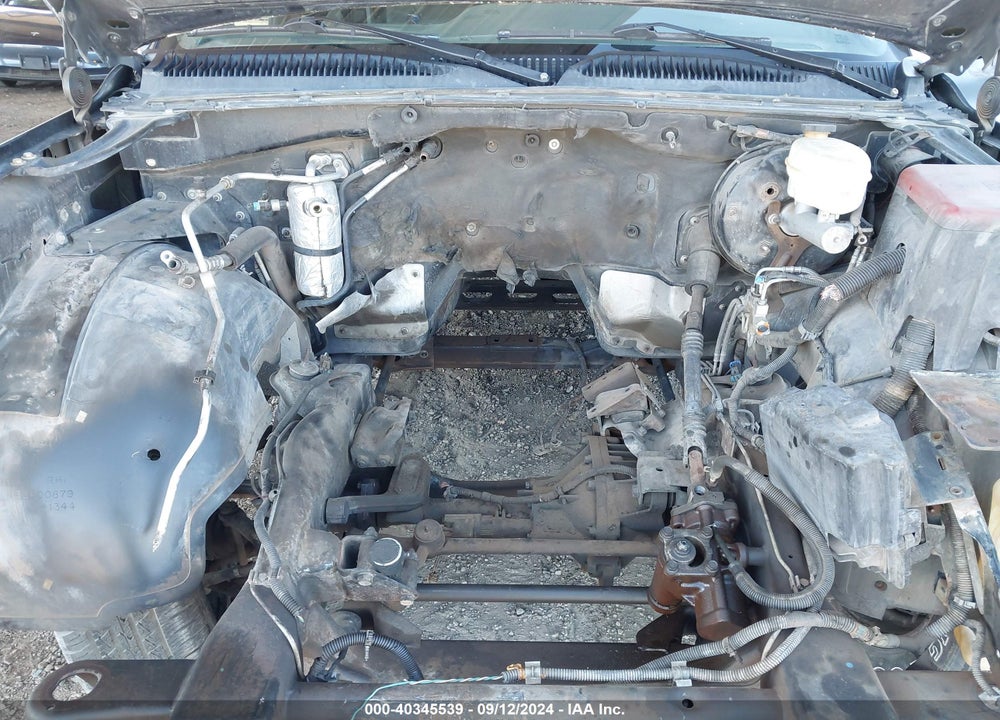 2003 CHEVROLET TAHOE LS VIN: 1GNEK13ZX3R144128