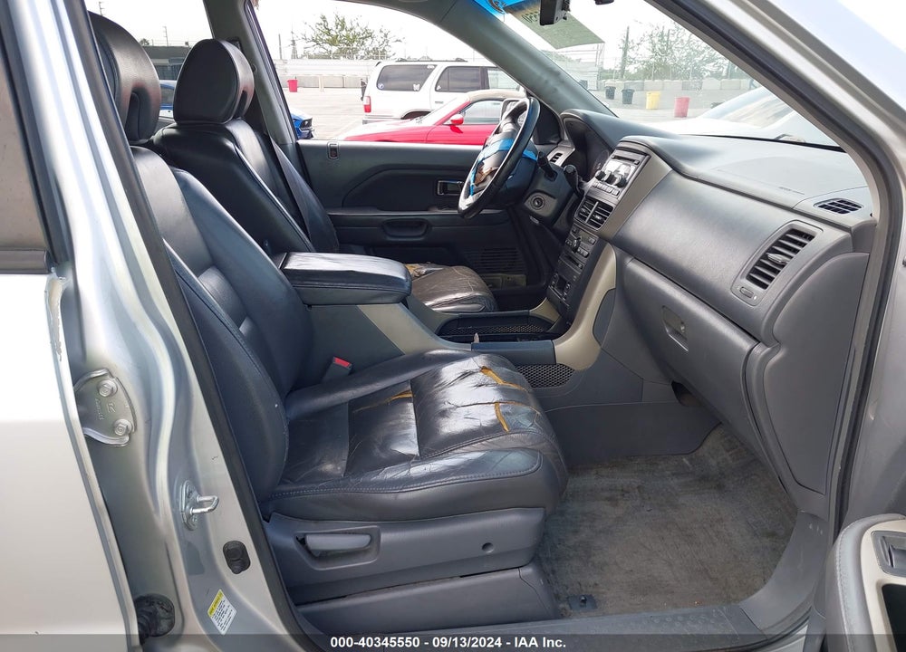 2006 HONDA PILOT EX-L VIN: 5FNYF28696B020053