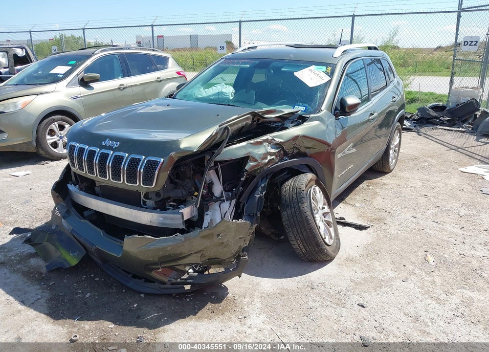 2019 JEEP CHEROKEE VIN: 1C4PJLCB2KD153467