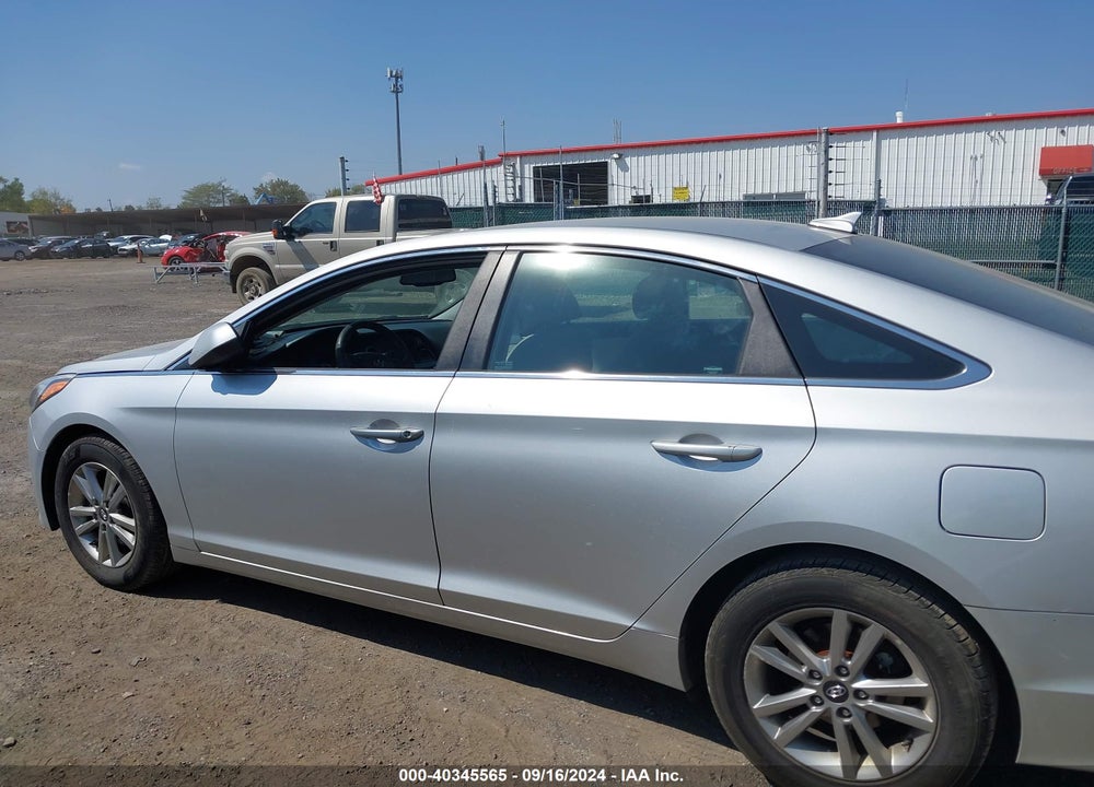 2016 HYUNDAI SONATA SE VIN: 5NPE24AF3GH376442