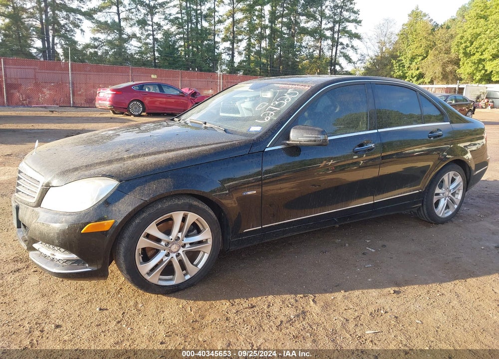 2012 MERCEDES-BENZ C 250 LUXURY/SPORT VIN: WDDGF4HB8CA627320