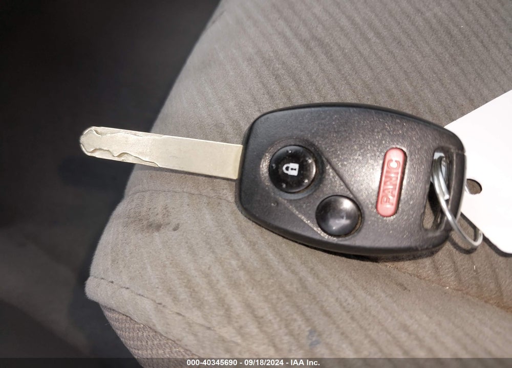2010 HONDA CIVIC LX VIN: 2HGFA1F52AH323058