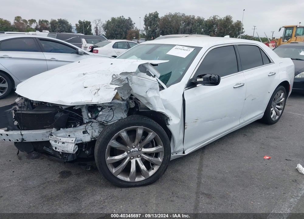 2019 CHRYSLER 300 LIMITED VIN: 2C3CCAEG0KH693719