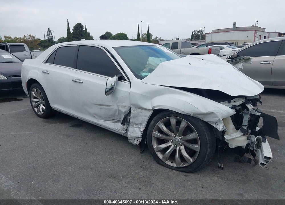 2019 CHRYSLER 300 LIMITED VIN: 2C3CCAEG0KH693719