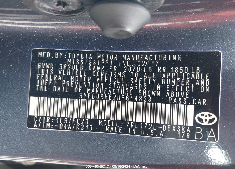 2017 TOYOTA COROLLA SE VIN: 5YFBURHE2HP644828