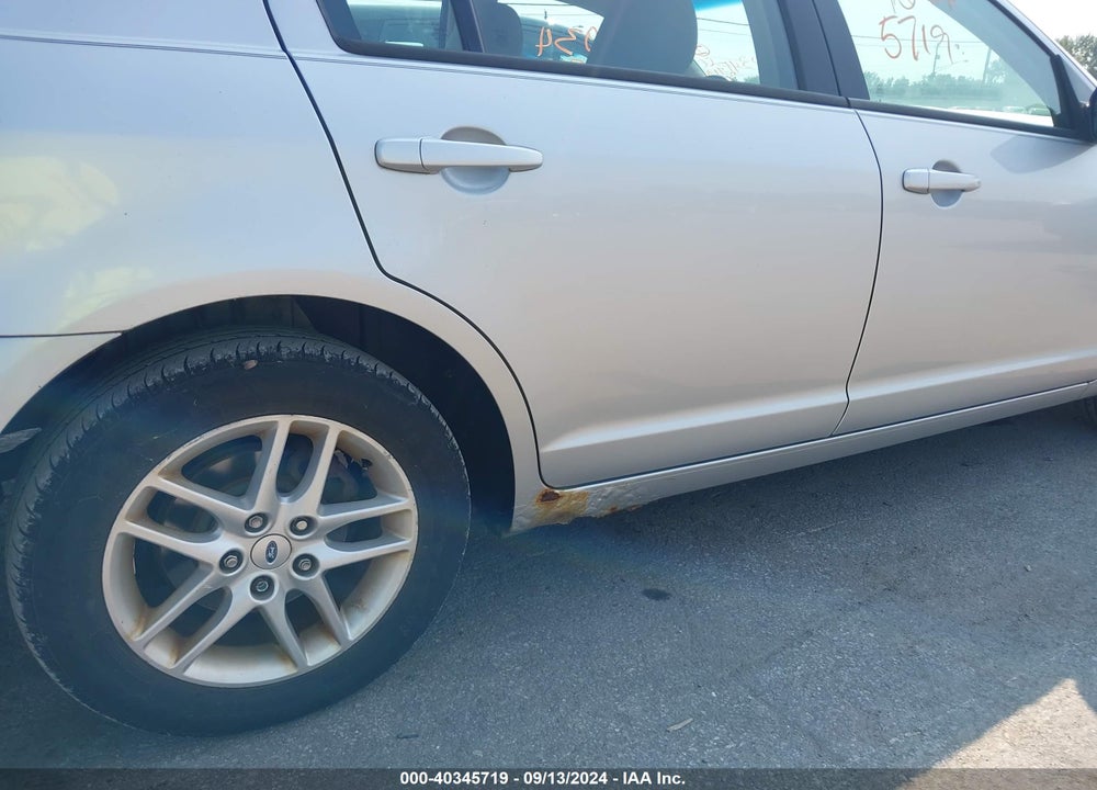 2011 FORD FUSION S VIN: 3FAHP0GA3BR120204