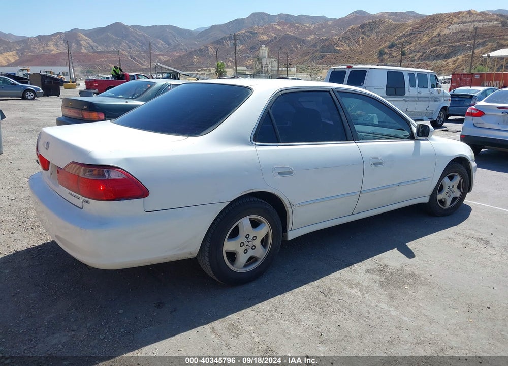 1999 HONDA ACCORD EX V6 VIN: 1HGCG1658XA003901