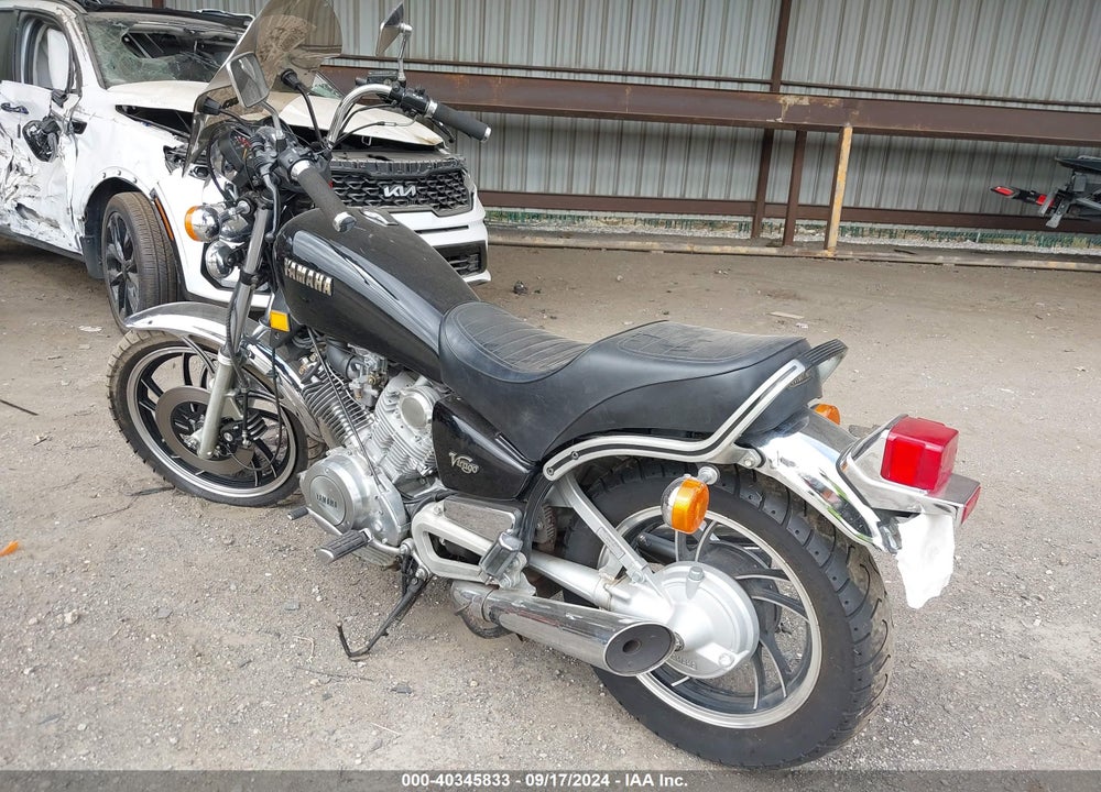 1982 YAMAHA XV750 VIN: JYA4X7009CA221824