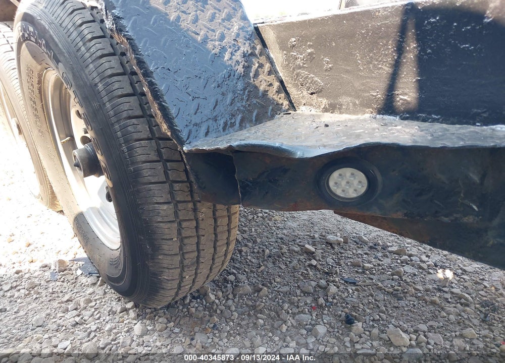2010 KAUFMAN 32 FOOT TRAILER VIN: 5VGFC342XAL002659