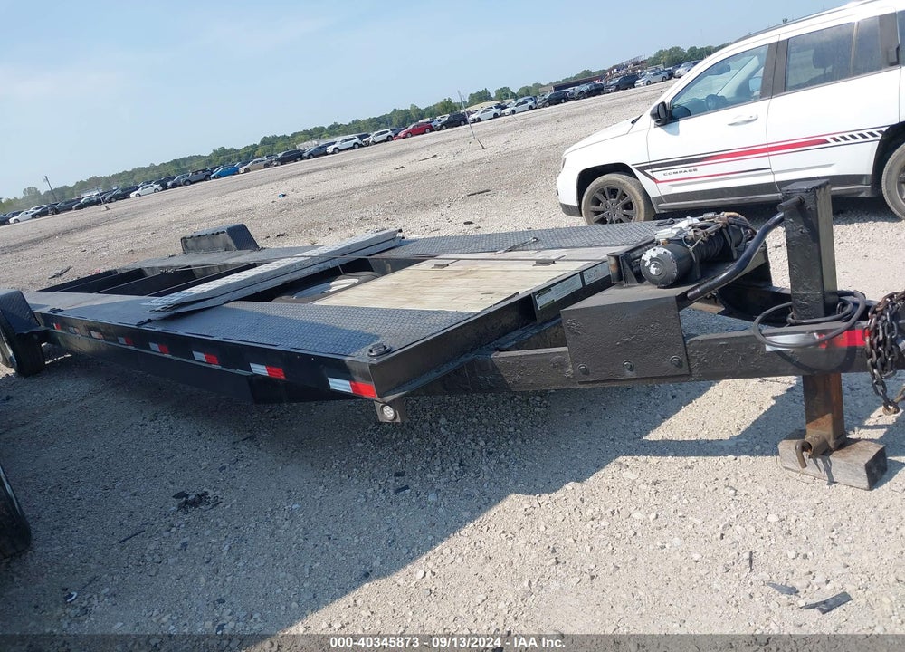 2010 KAUFMAN 32 FOOT TRAILER VIN: 5VGFC342XAL002659