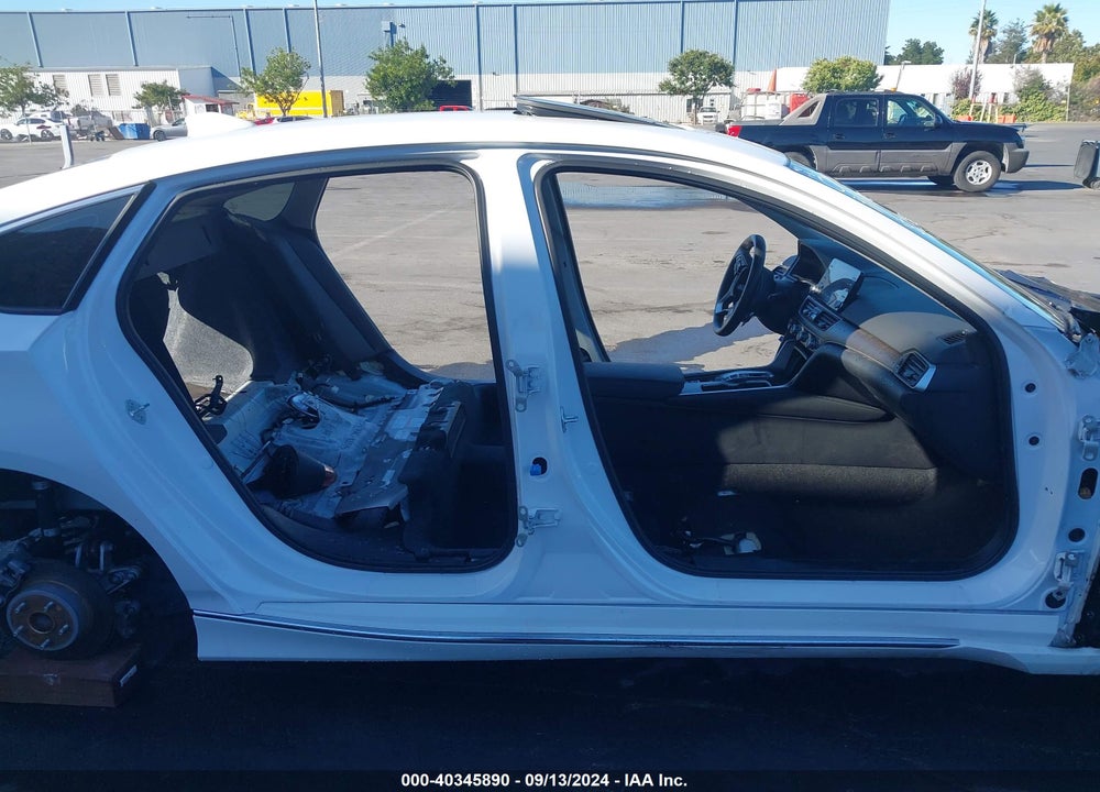2022 HONDA ACCORD VIN: 1HGCV3F9XNA031569