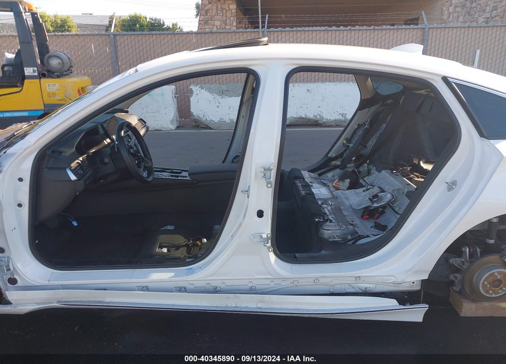 2022 HONDA ACCORD VIN: 1HGCV3F9XNA031569