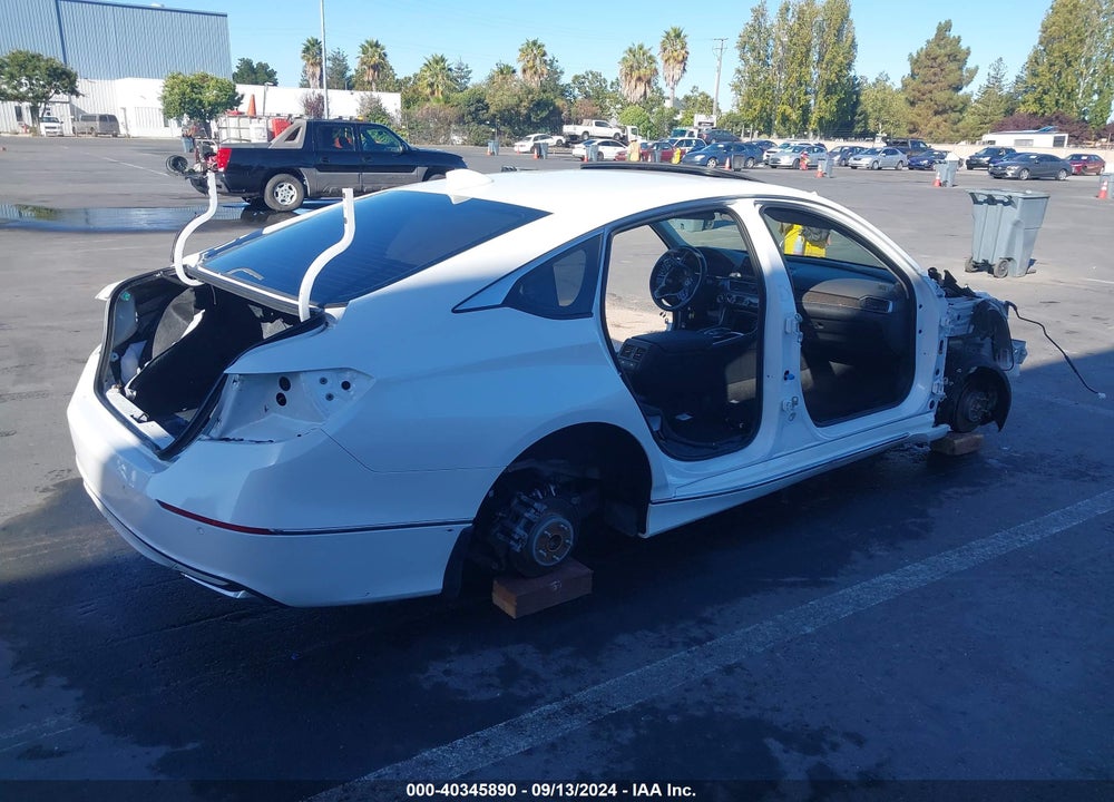 2022 HONDA ACCORD VIN: 1HGCV3F9XNA031569