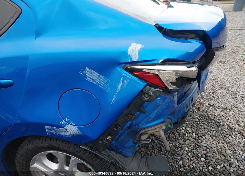 2016 SCION IA VIN: 3MYDLBZV2GY129796